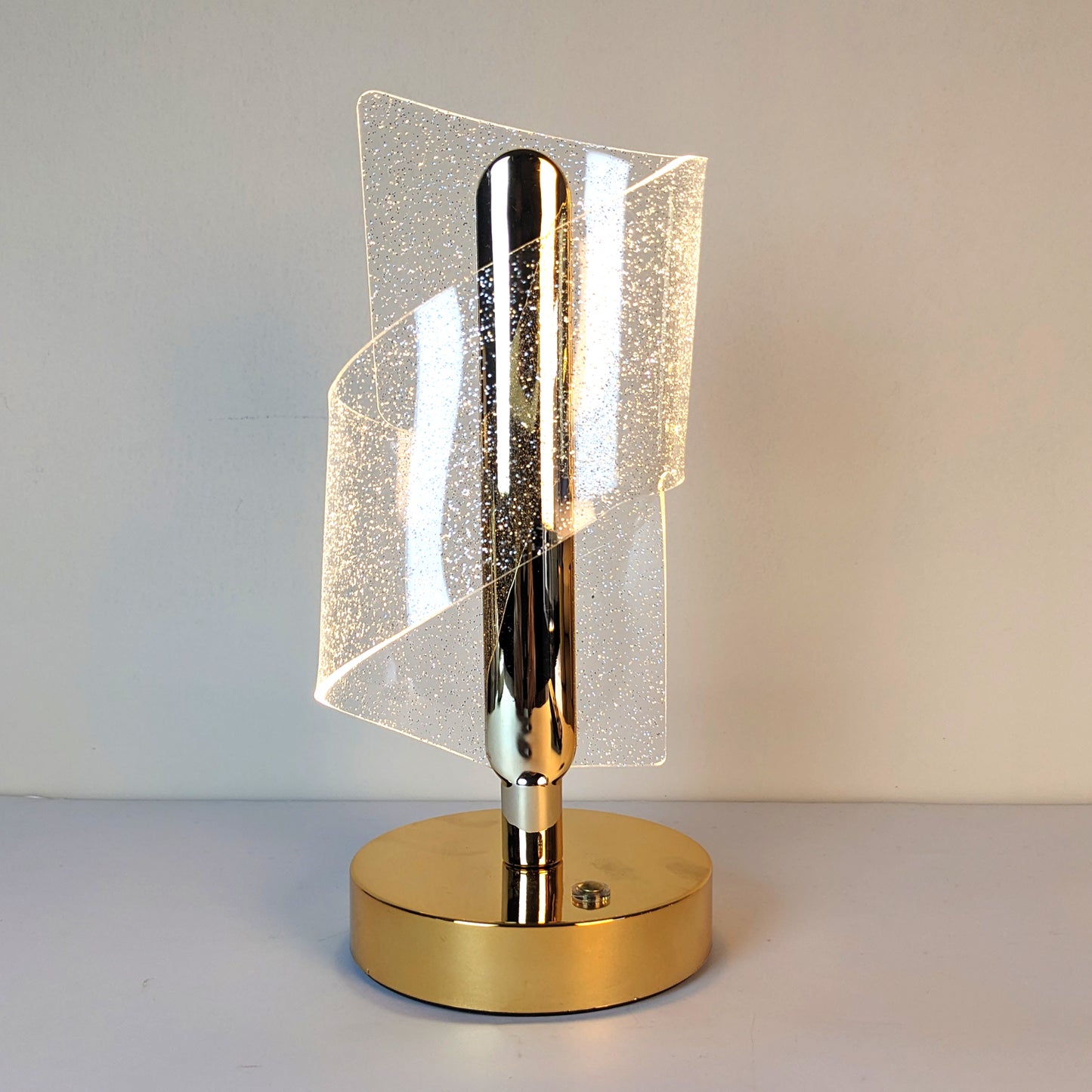 Modern LED Crystal Table Lamp with USB Charging Support- Elegant & Energy-Efficient Design (Copy)