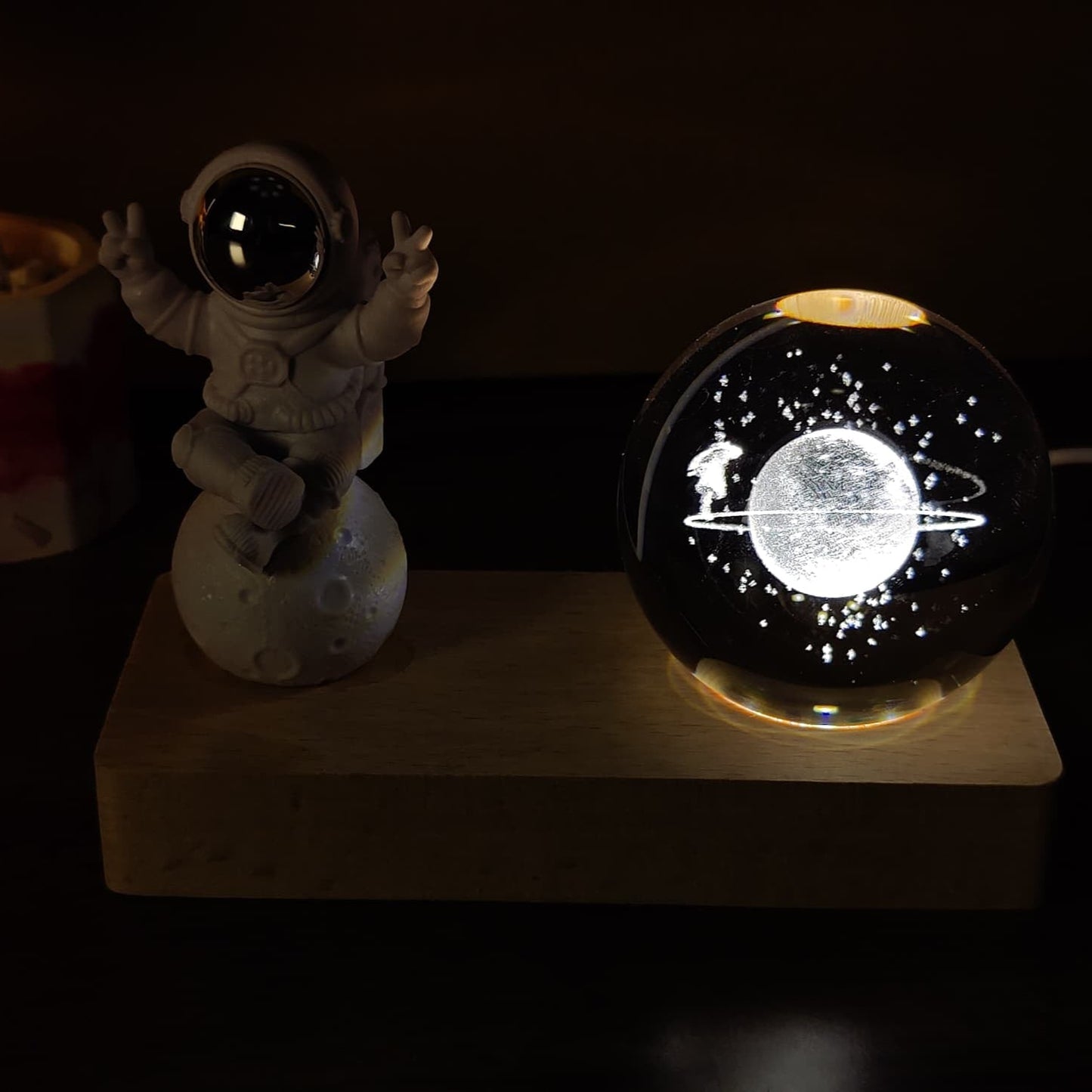 Astronaut Moon Lamp with Crystal Globe – Unique Decorative Night Light