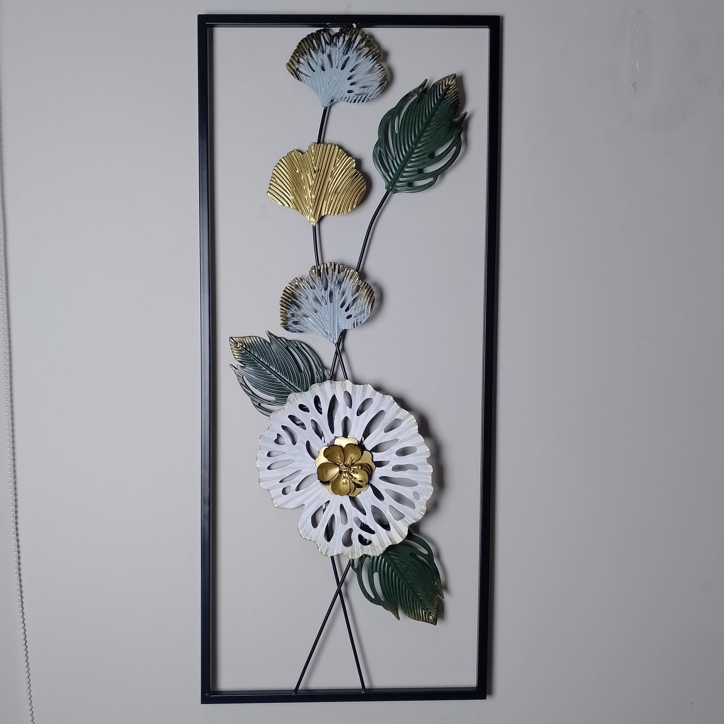 3D Metal Flower Frame Wall Art - Decorative Frame for Home & Office in Multiple Sizes & Shapes