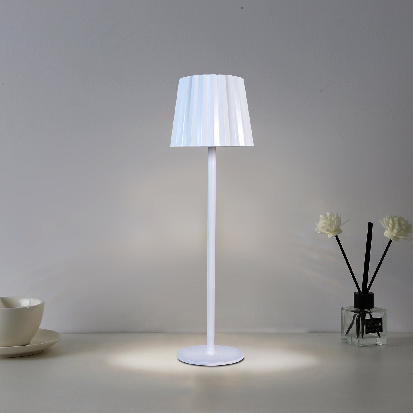 Rechargeable LED Touch Table Lamp with Pleated Lampshade – Ideal for bedrooms, living rooms, offices, or cafés